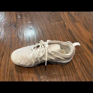 Nike Air Vapormax Plus men’s 11 size shoes